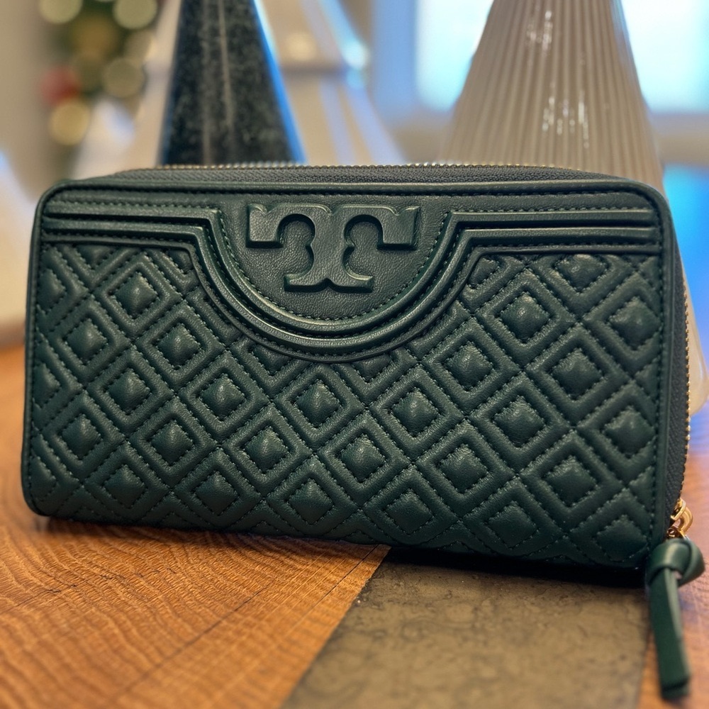 Tory Burch Fleming Zip Continental Wallet